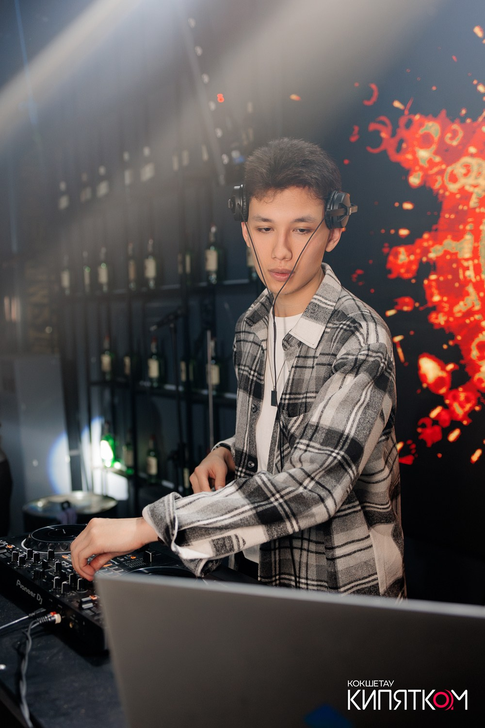 NE BRUKLIN. КИПЯТКОМ КОКШЕТАУ