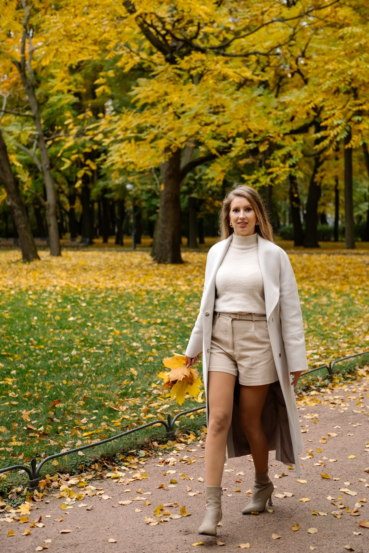 Осенняя фотосессия в Питере в Михайловском саду. Свадебный и сеейный фотограф в Санкт-Петербурге Елена Худякова