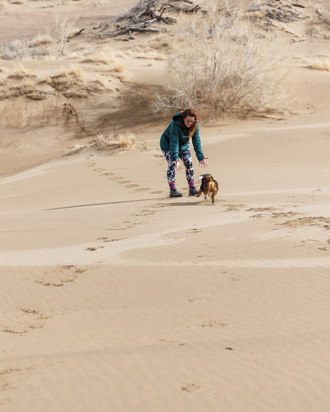Фотосессия на поющем бархане национальный парк Казахстана Алтын Эмель. Dmitriigoliapov.ru