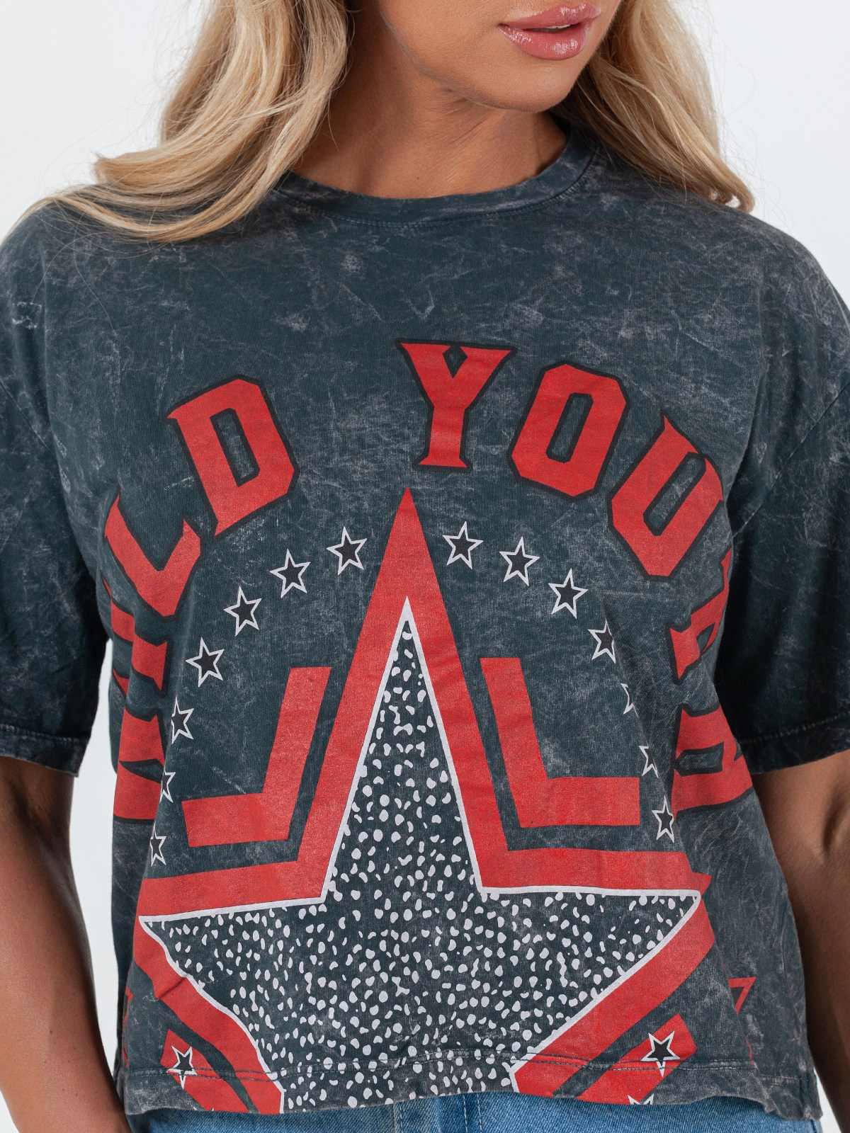 Женские футболки. Сборные фотосъёмки в Москве. фотосессии одежды.фотограф