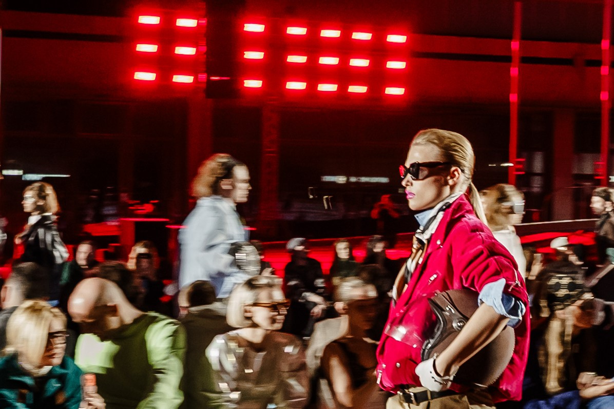 YANDEX FASHION SHOW SS’26. Репортажный фотограф в Москве Саша Дружинина