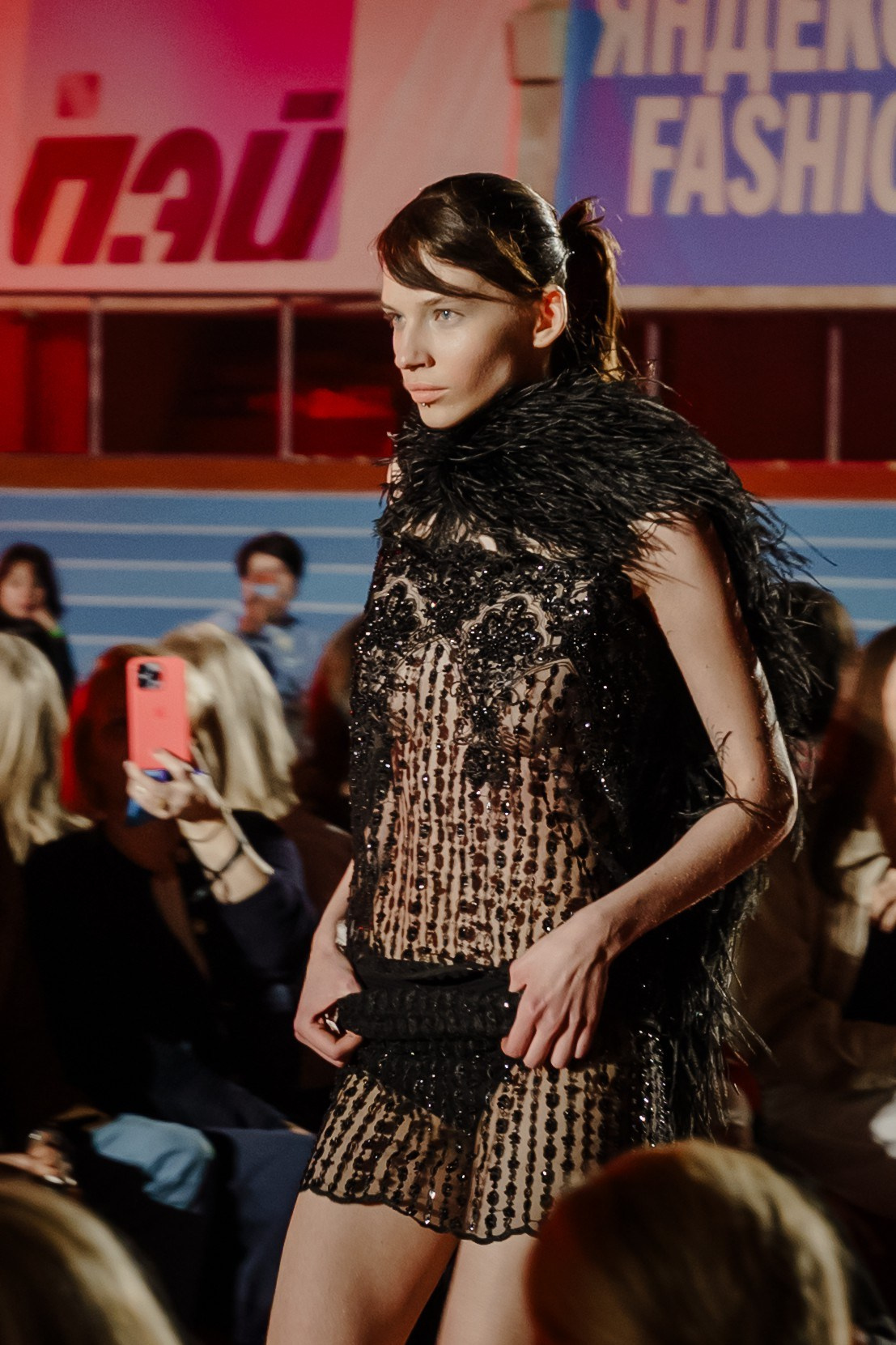 YANDEX FASHION SHOW SS’26. Репортажный фотограф в Москве Саша Дружинина