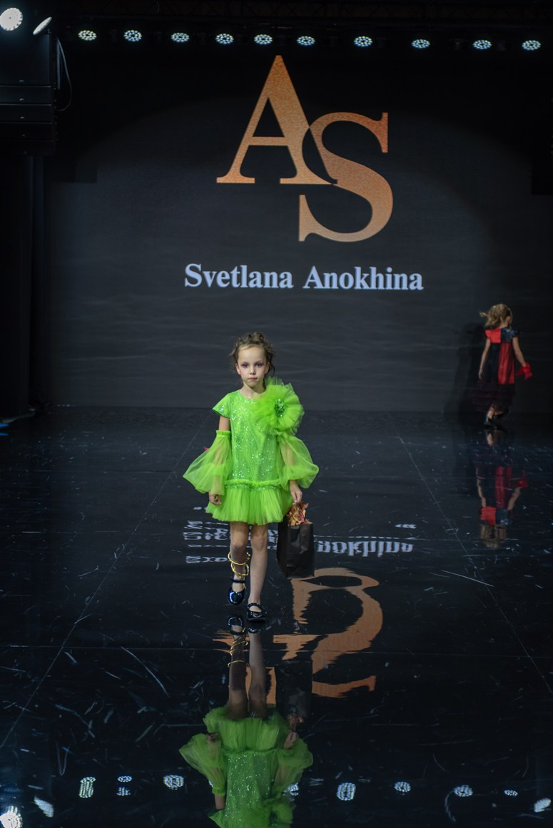 SochiFashionWeek2024 дизайнер Анохина Светлана. Семейный и коммерческий фотограф в Сочи Александр Бодунов