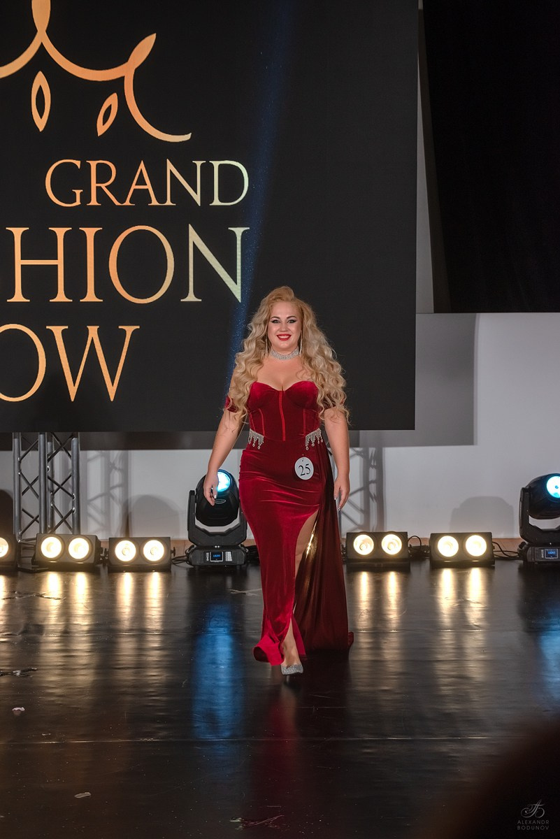 GrandFashionShow2024. Семейный и коммерческий фотограф в Сочи Александр Бодунов