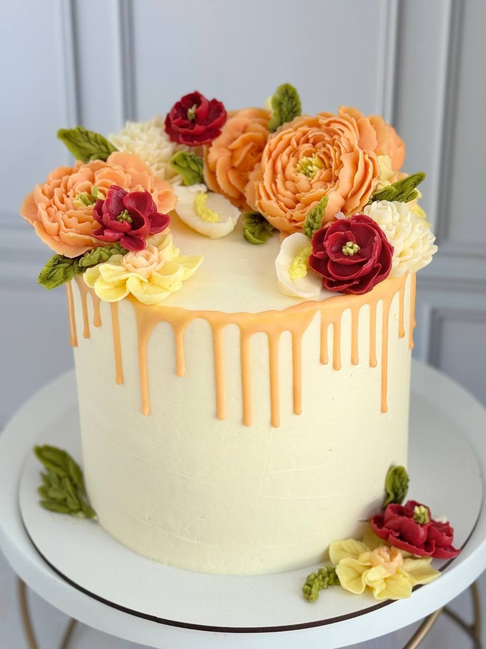 Работы учениц. Аникина Юлия / Кремовая флористика в корейской технике