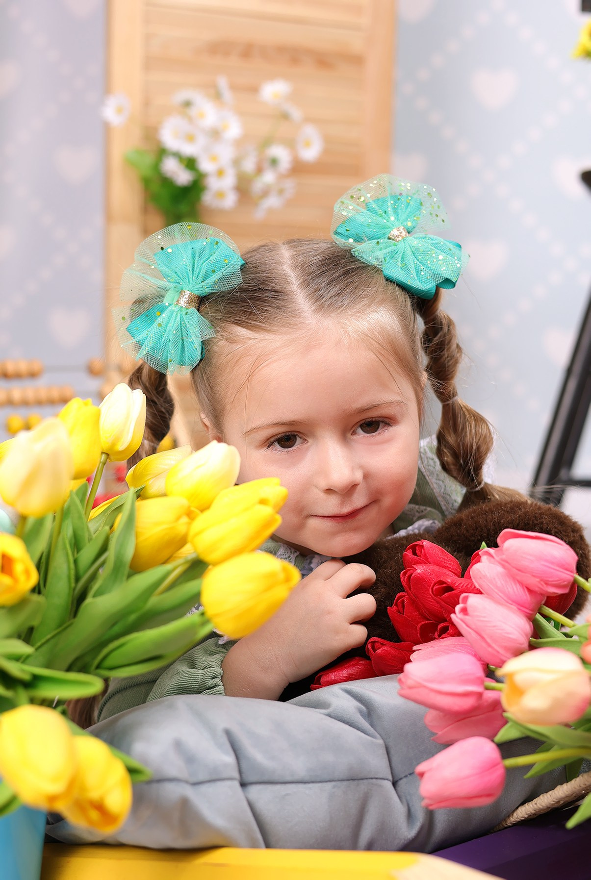 Весенний кавардак. Выпускные альбомы в Иваново в детский сад и школу. Александр и Светлана Янкины