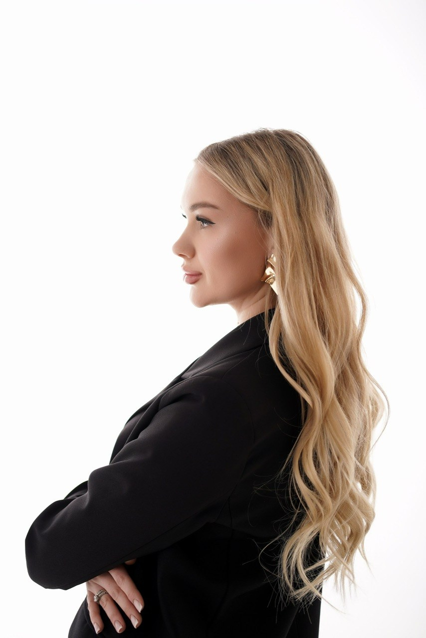 Фотосессия на циклораме. Свадебный фотограф в Ростове-на-Дону. Таинство Крещения и Венчания, семейные фотосессии. Алёна Чёботова