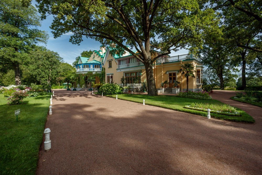 Локации в Петергофе