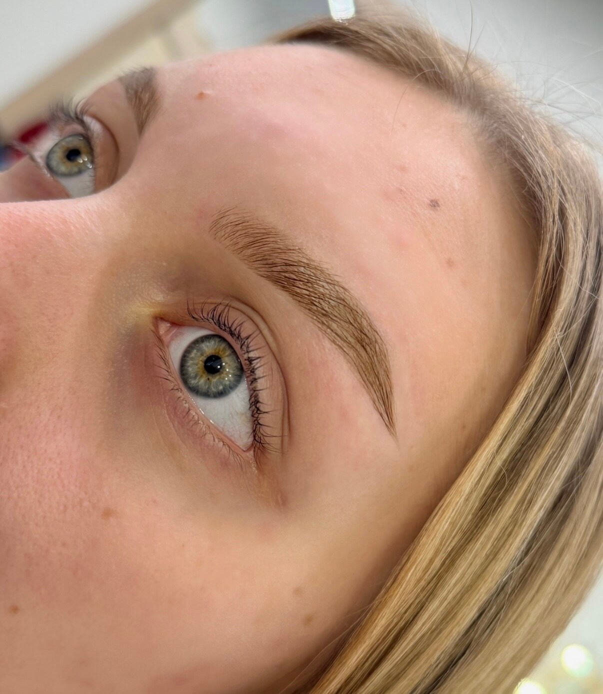 БРОВИ И РЕСНИЦЫ. Студия «Религия Красоты», метро Яхромская