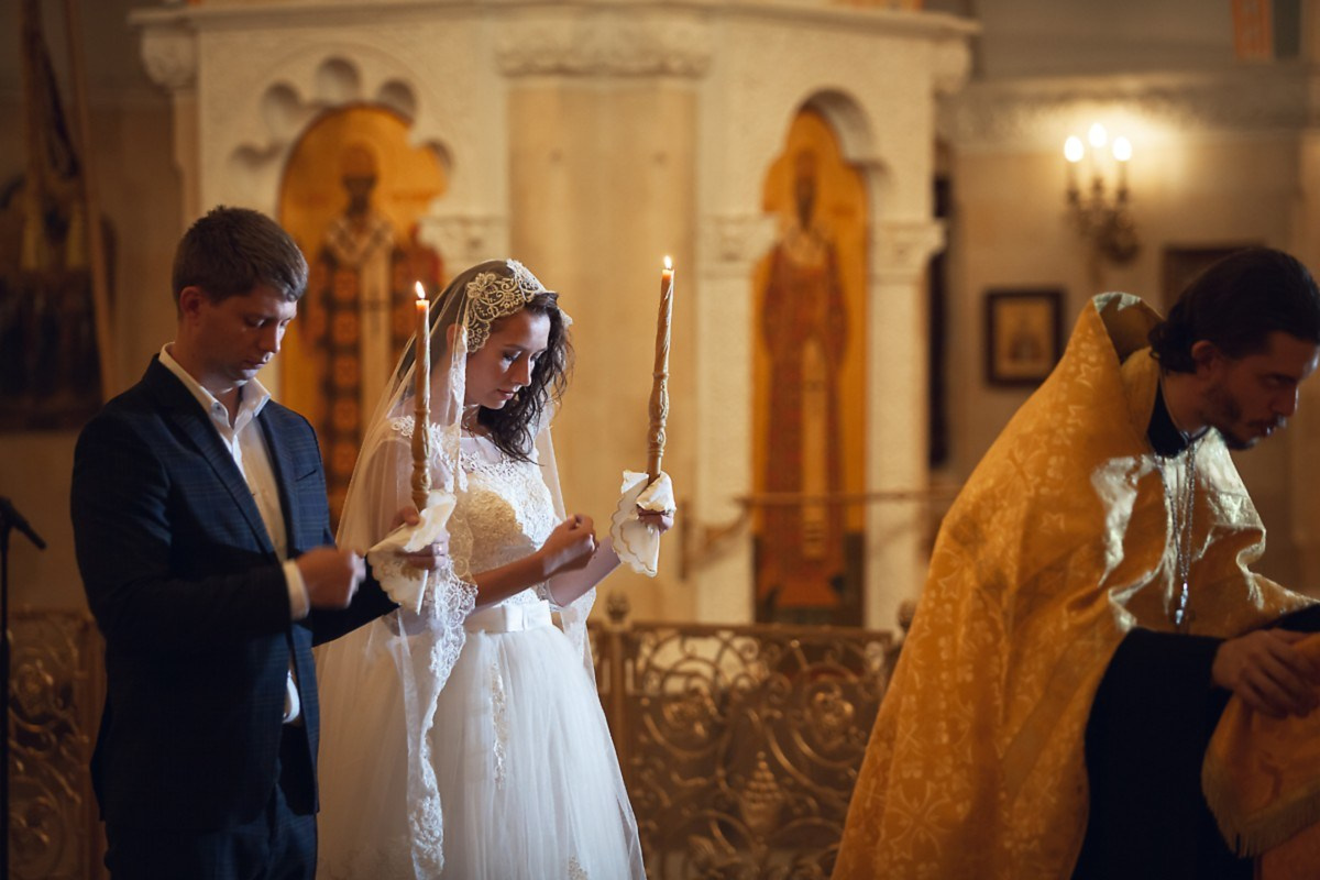Венчание в главном Храме. Свадебный и репортажный фотограф в Москве и Московской области