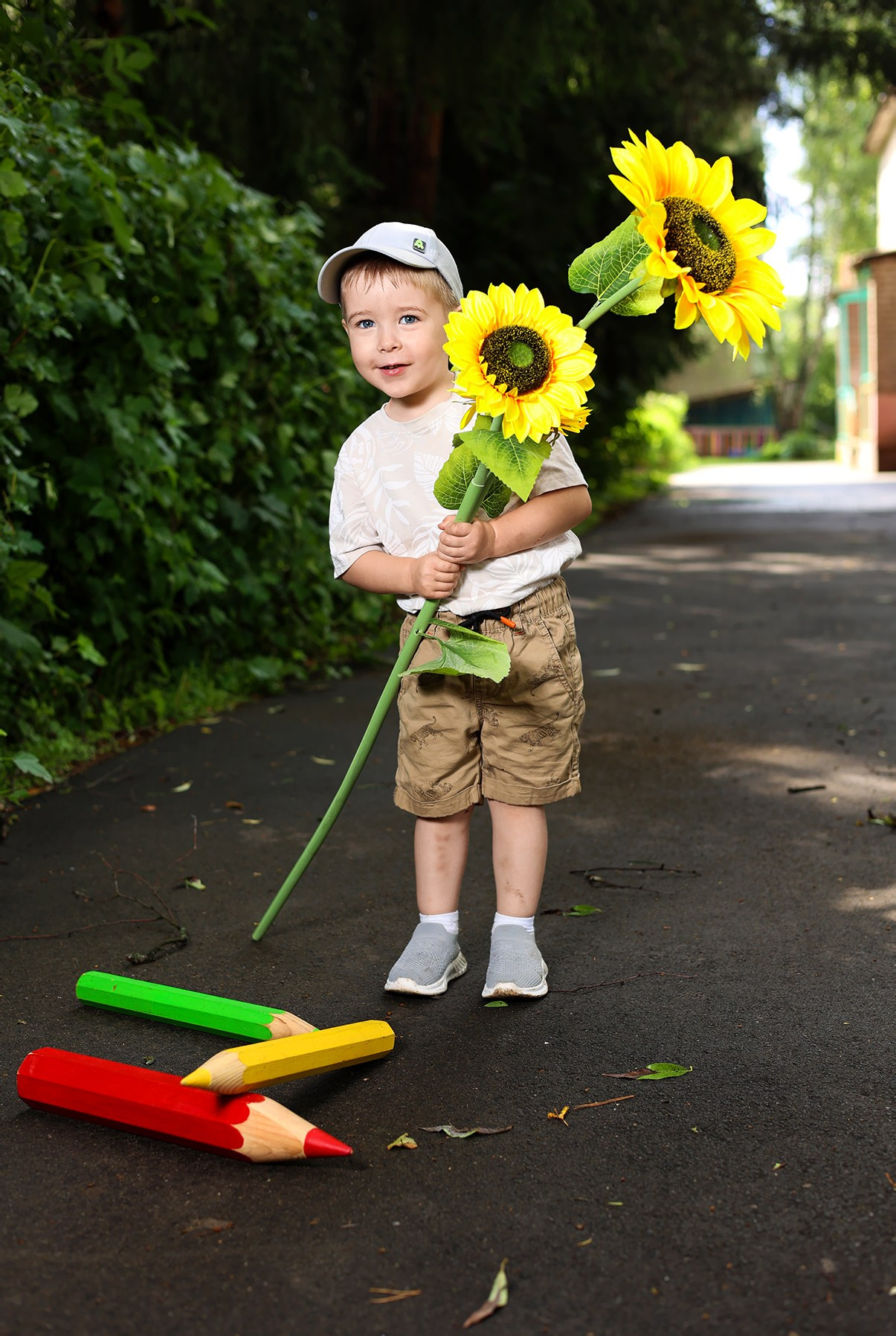 Лето Улица. Выпускные альбомы в Иваново в детский сад и школу. Александр и Светлана Янкины