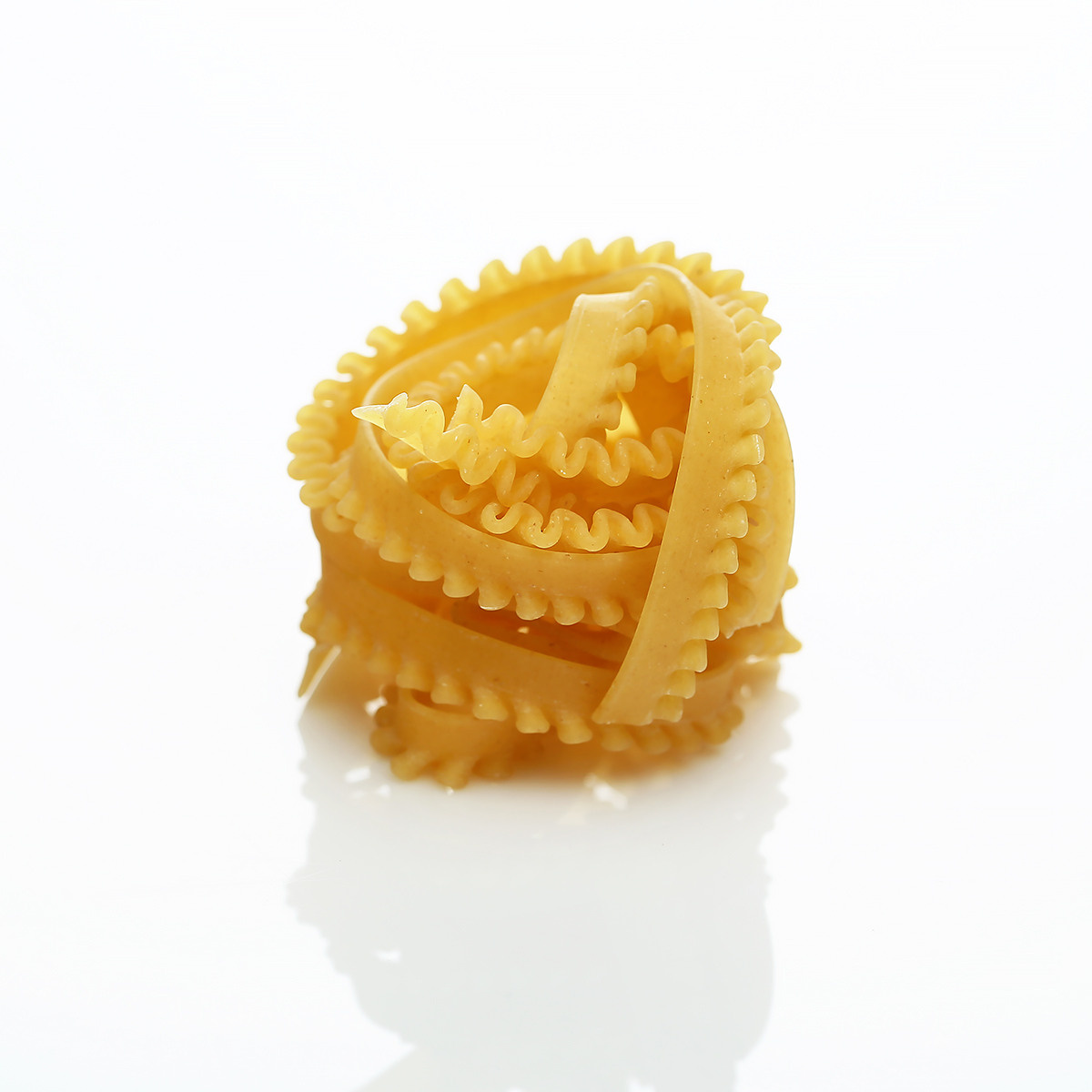 На белом фоне. Предметный и рекламный фотограф в Ростове-на-Дону Кристина Орлова