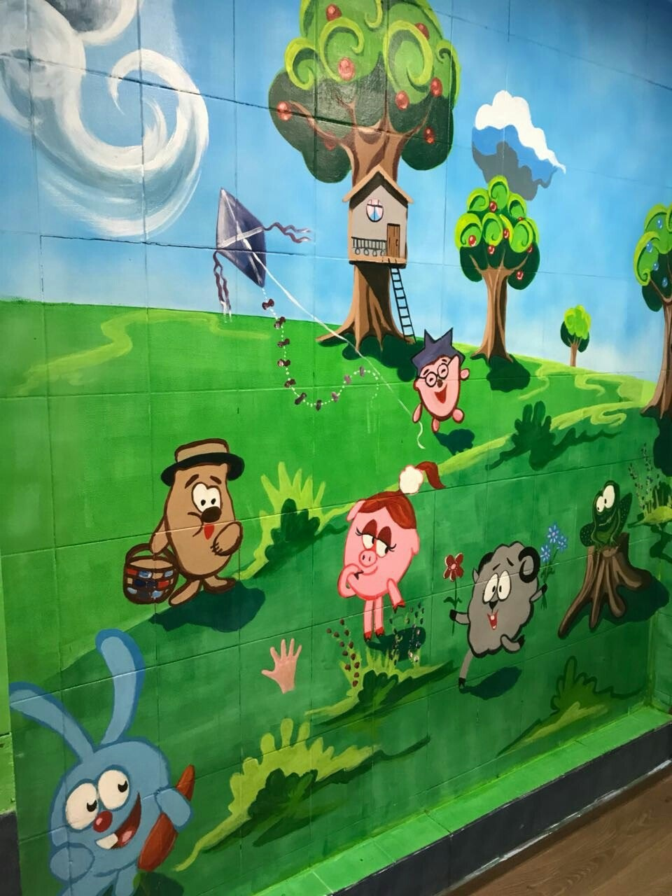 Роспись стен. Яр Панов Арт.Картины, татуировки, роспись стен и одежды в Москве