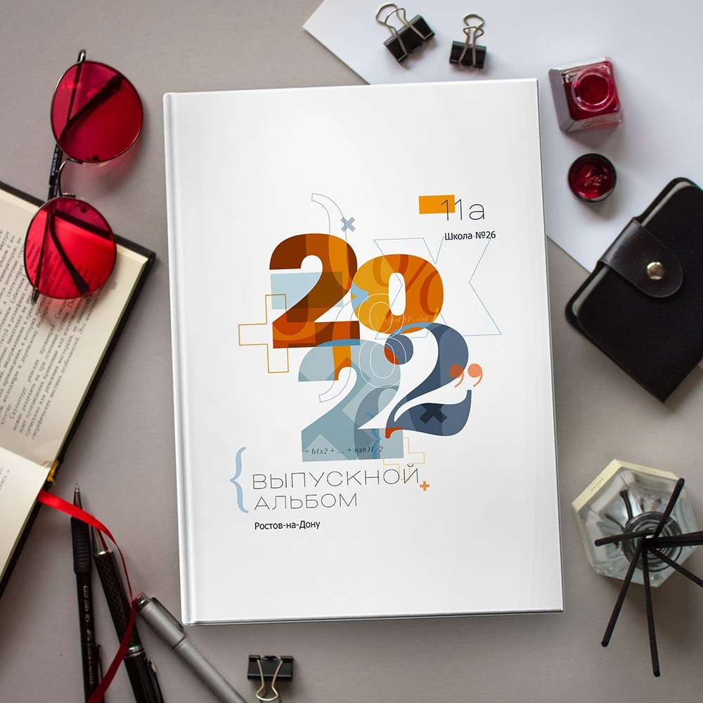 Medlori Выпускные альбомы для 9 и 11 классов. Medlori fotobook Выпускные альбомы в Липецке Лариса Медведева