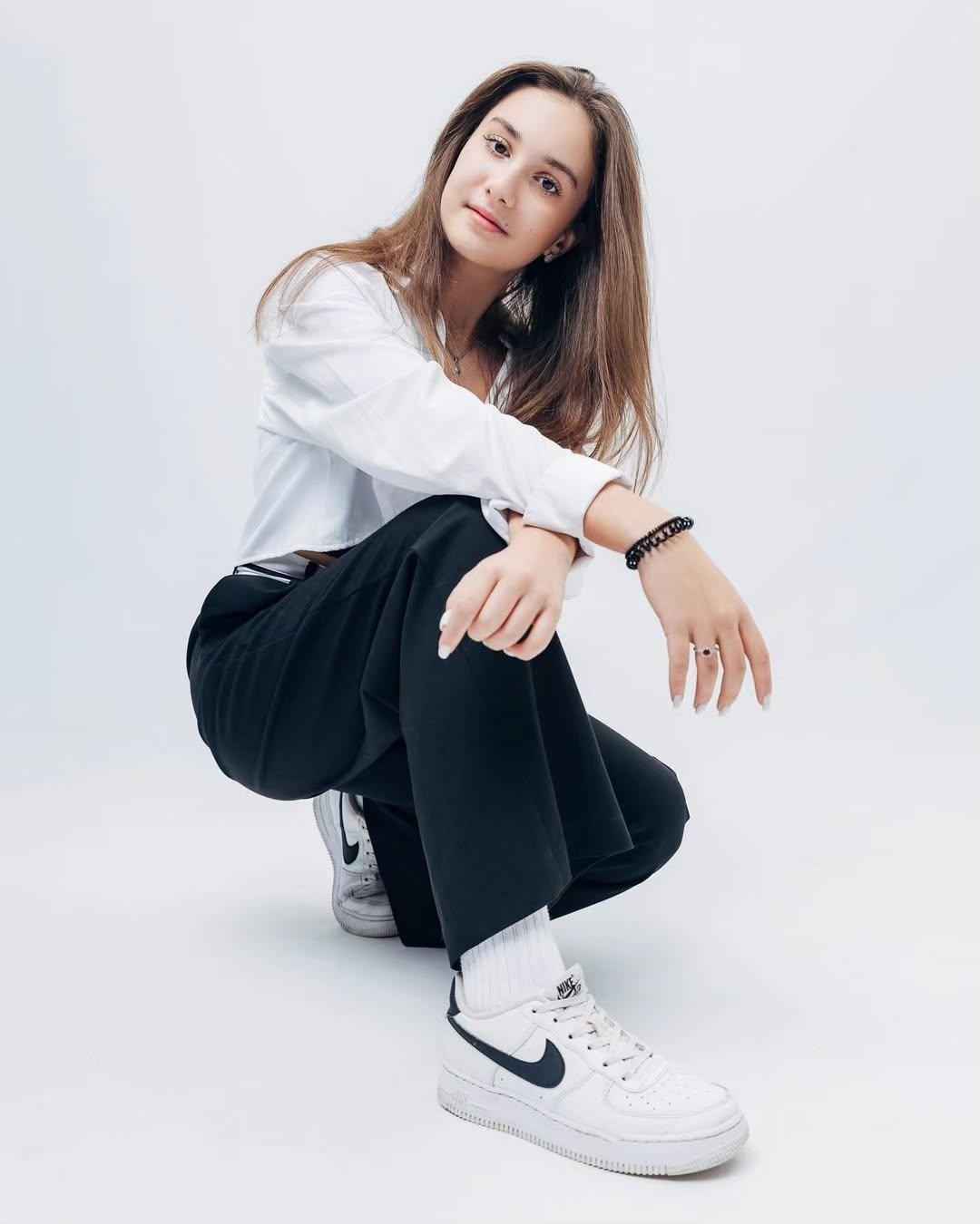 Примеры фотографий. Станция Альбомная — современные выпускные альбомы