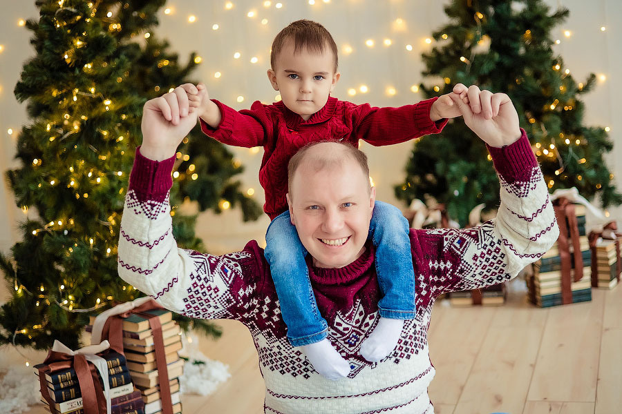 Новогодний серпантин. Семейный фотограф в Перми Ольга Гилева. Выпускные альбомы