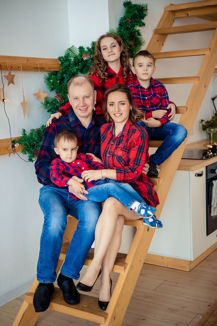 Новогодний серпантин. Семейный фотограф в Перми Ольга Гилева. Выпускные альбомы