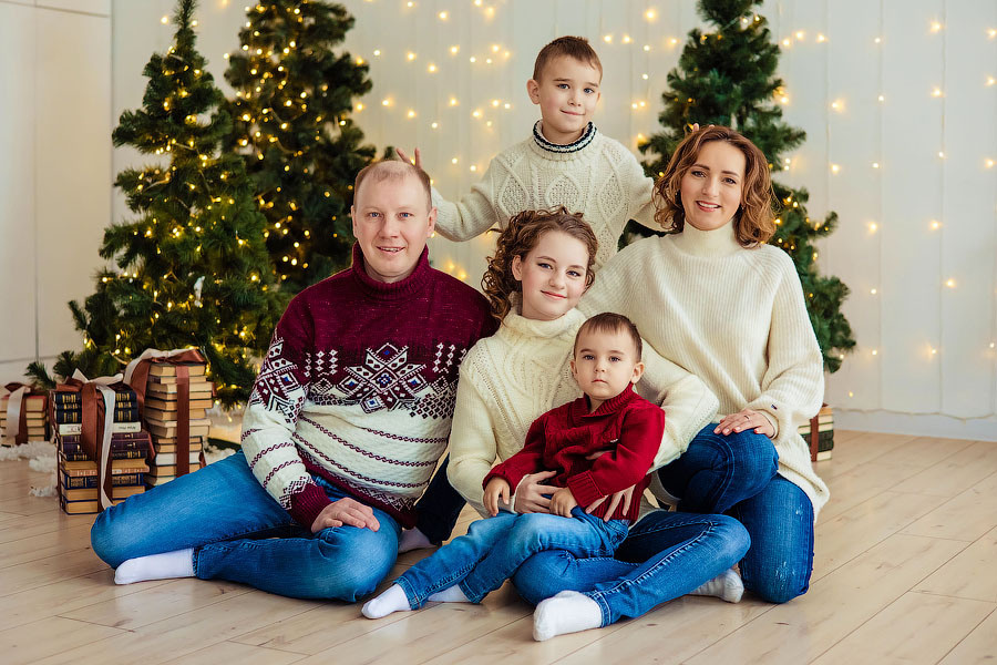 Новогодний серпантин. Семейный фотограф в Перми Ольга Гилева. Выпускные альбомы
