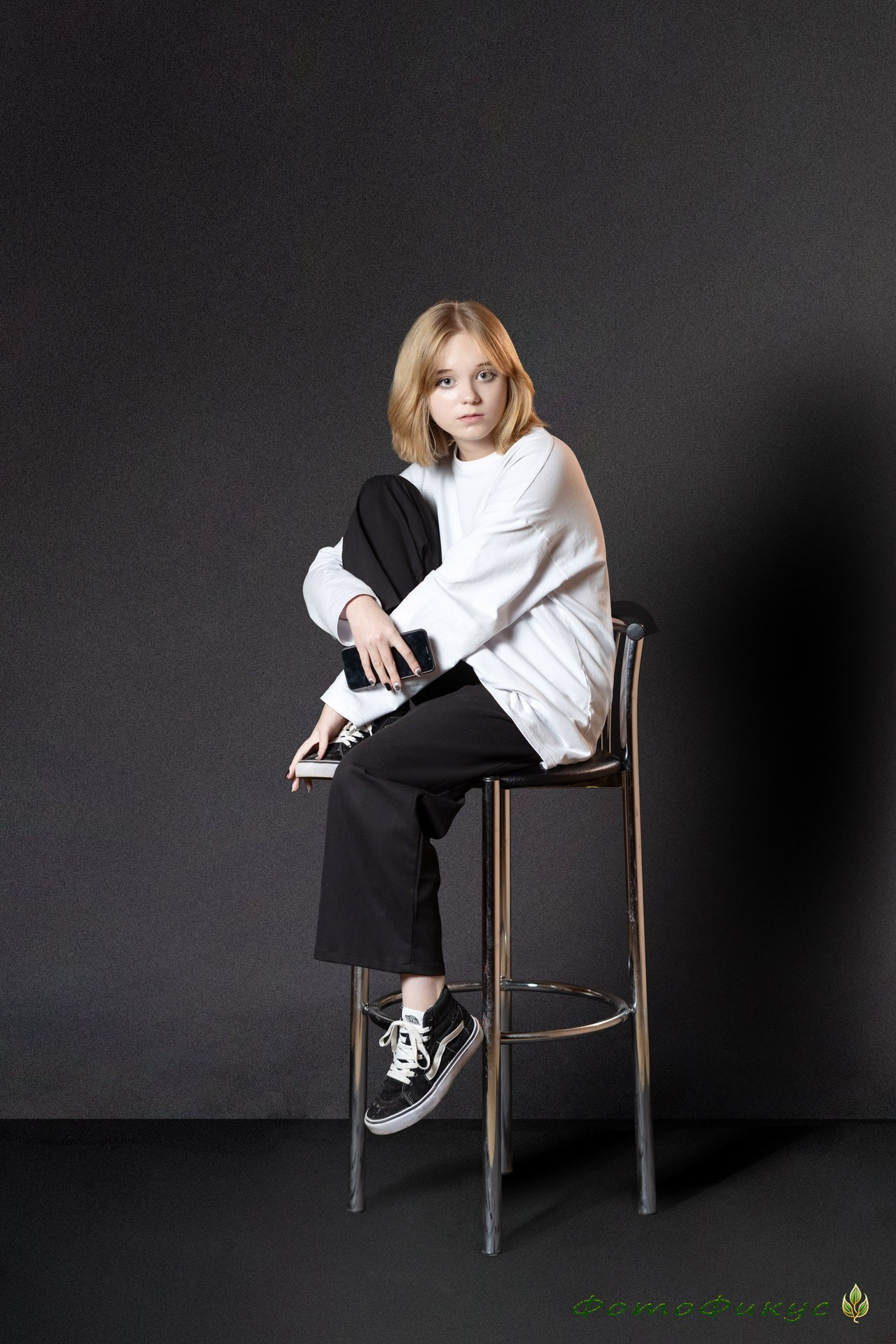 Старшеклассники. Студия. Фотографы Евгений и Екатерина. Фотофикус. Тюмень