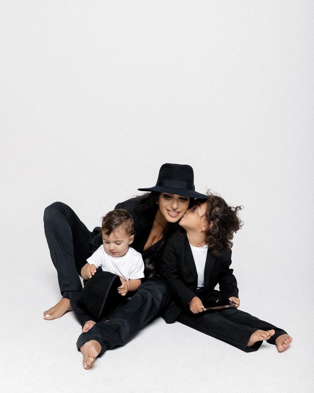 Mom and baby. Ph.emmi