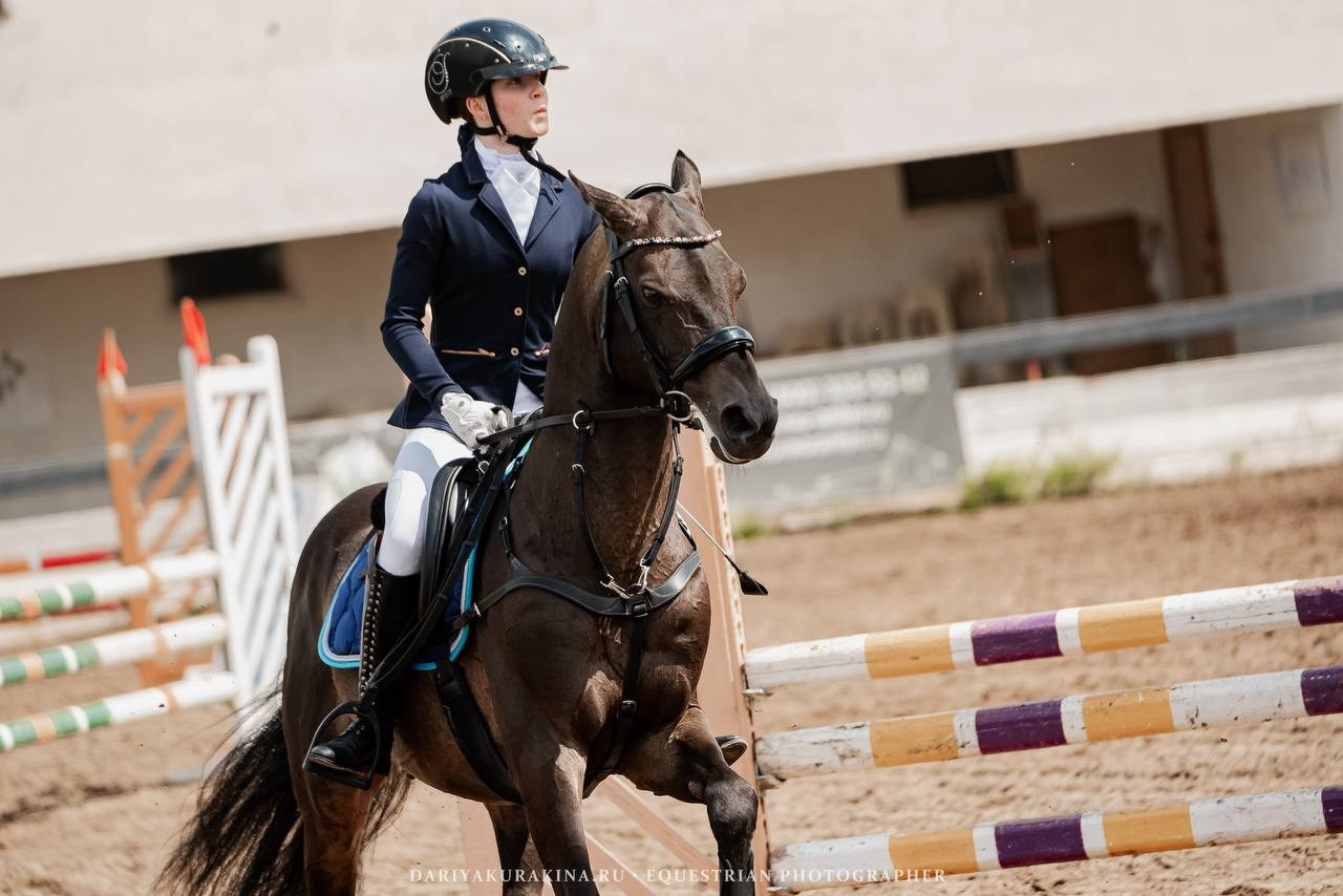 ЛЕТНИЙ КУБОК по КОНКУРУ, КСК «СОЗВЕЗДИЕ». Куракина Дарья • Конный фотограф