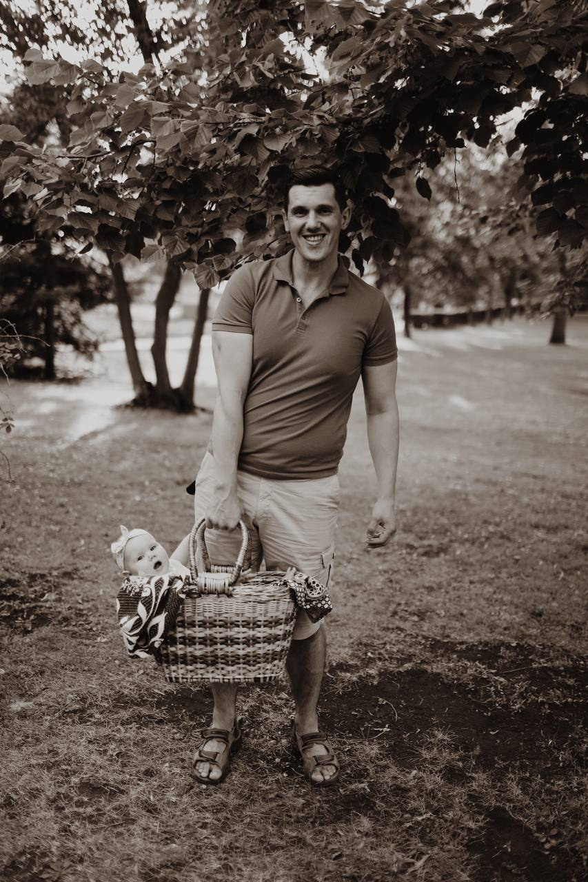 Семейная фотосессия в загородном парке. Фотограф Ксения Дзюбак Самара-Москва