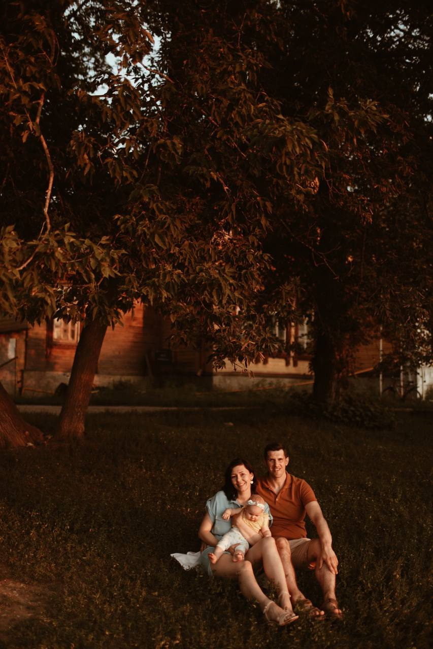 Семейная фотосессия в загородном парке. Фотограф Ксения Дзюбак Самара-Москва