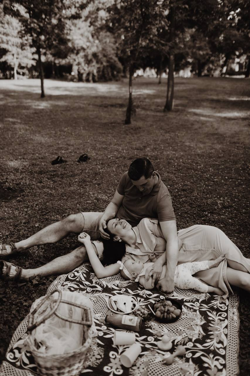 Семейная фотосессия в загородном парке. Фотограф Ксения Дзюбак Самара-Москва