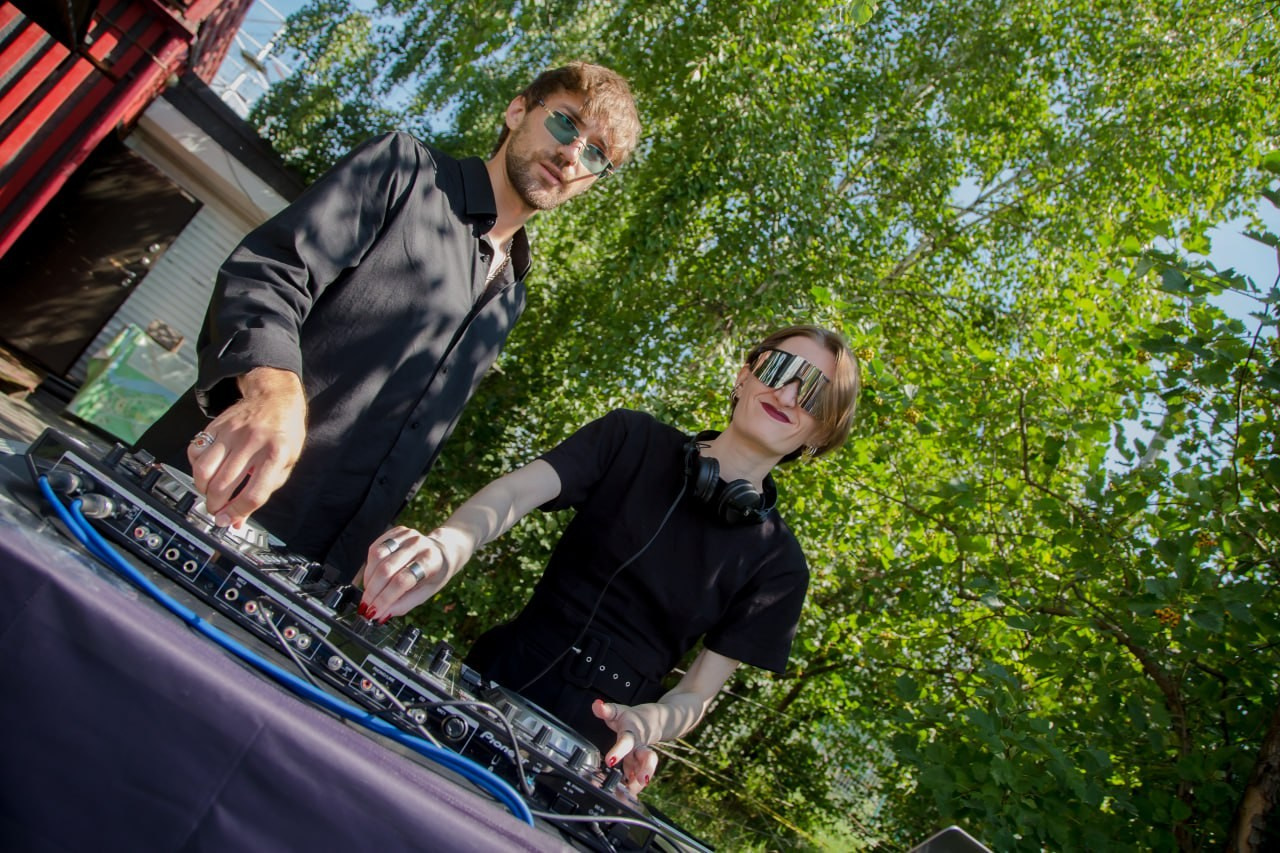 Пикник вместе с SISTERS. Репортажная съемка Иркутск Александр Ростов