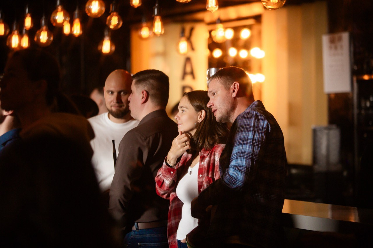 LЮSTRA bar 10.12.2025. Московская кавер-группа BankBand