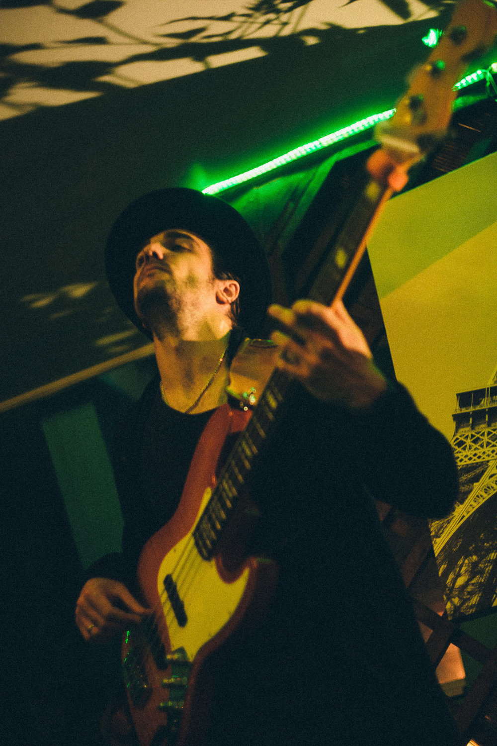 Человек с гитарой — Дима. Саша Свенская — фотограф и фоторежиссер Новороссийск, Кабардинка