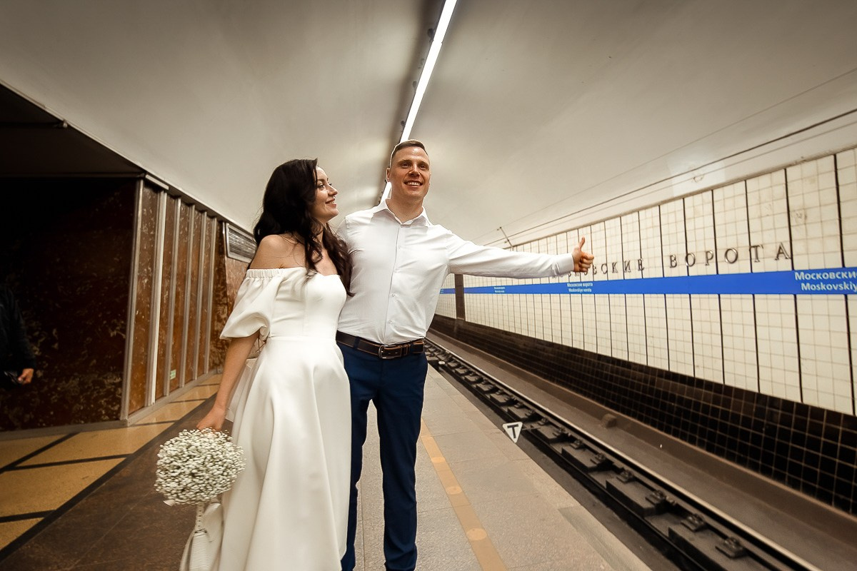 Утро невесты: почему это не разогрев перед свадьбой, а отдельная история в кадре. Свадебный фотограф — Санкт-Петербург (СПб) Питер