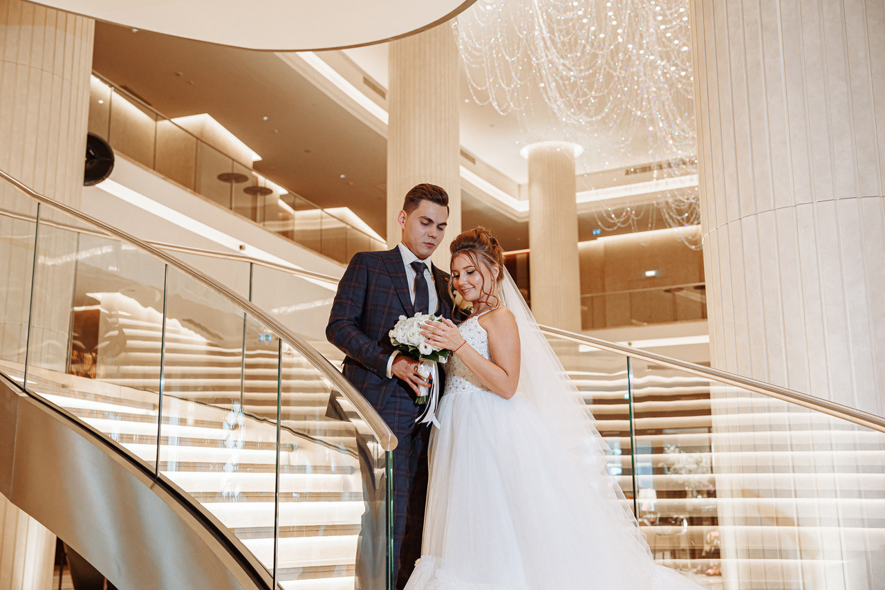 Свадебная фотосессия в Hyatt Regency Москва. Свадебный фотограф Москва и МО Сергей Киржаев