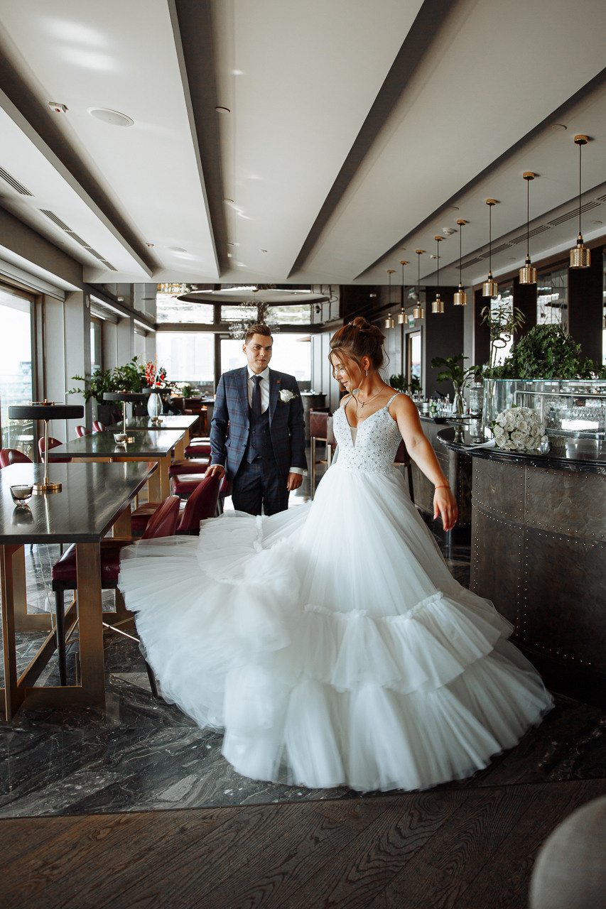 Свадебная фотосессия в Hyatt Regency Москва. Свадебный фотограф Москва и МО Сергей Киржаев