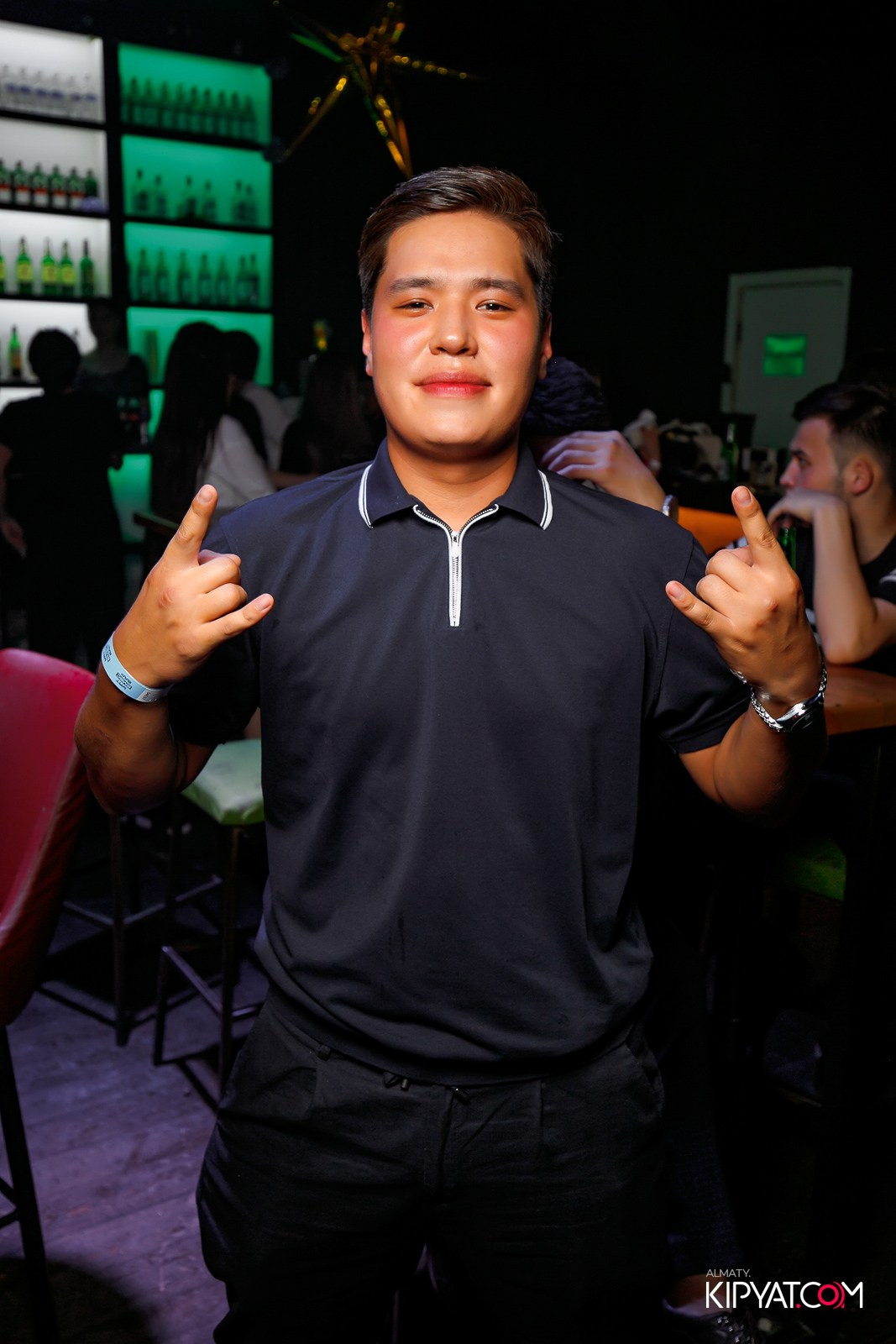 UYAT EMES BAR. КИПЯТКОМ АЛМАТЫ!