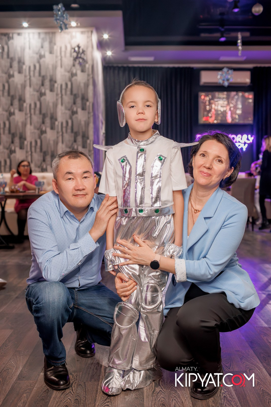 НОВОГОДНИЙ ОТЧЕТНЫЙ КОНЦЕРТ МУЗЫКАЛЬНОЙ ШКОЛЫ «SOULWAY». КИПЯТКОМ АЛМАТЫ!