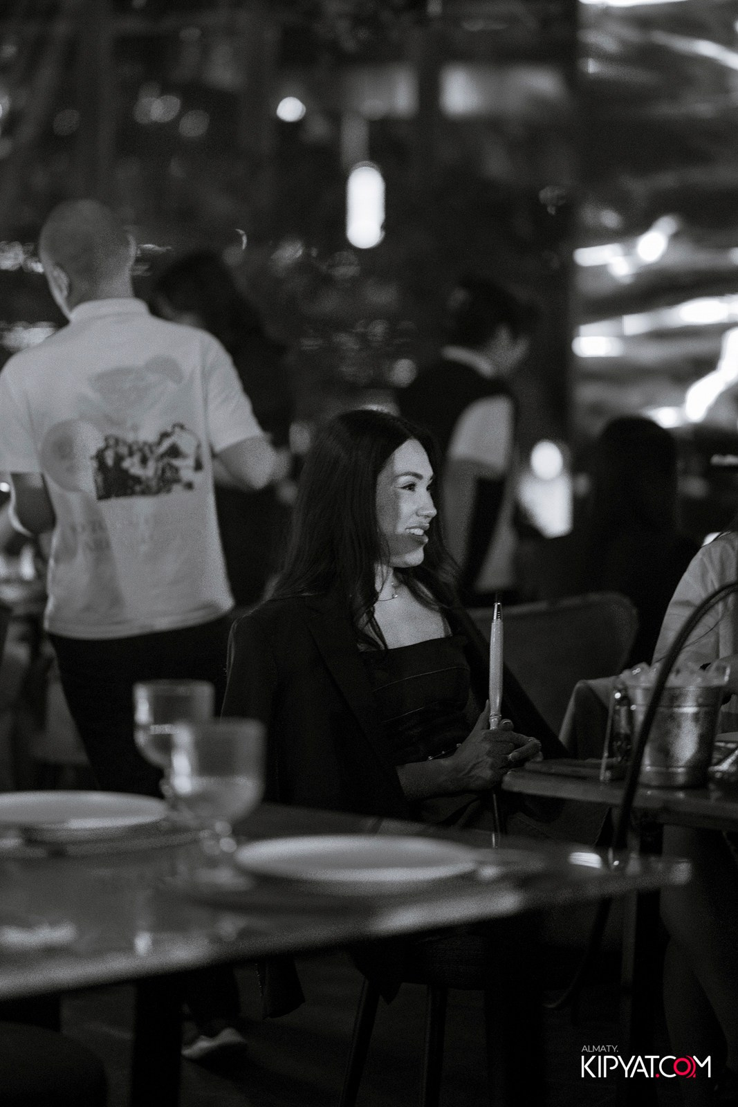 FRIENDS BAR & TERRACE. КИПЯТКОМ АЛМАТЫ! Фотосъемка мероприятий в Алматы