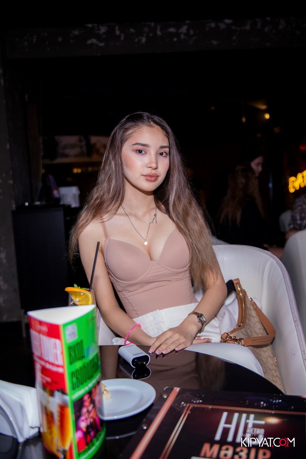HIT RETRO CLUB. КИПЯТКОМ АЛМАТЫ! Фотосъемка мероприятий в Алматы