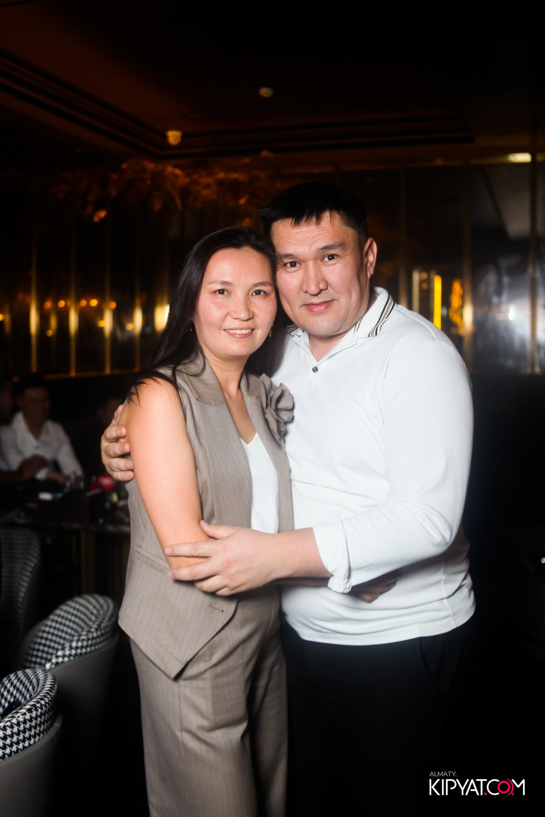 БАР ПАНАЕХАЛИ НА ДОСТЫК. КИПЯТКОМ АЛМАТЫ!