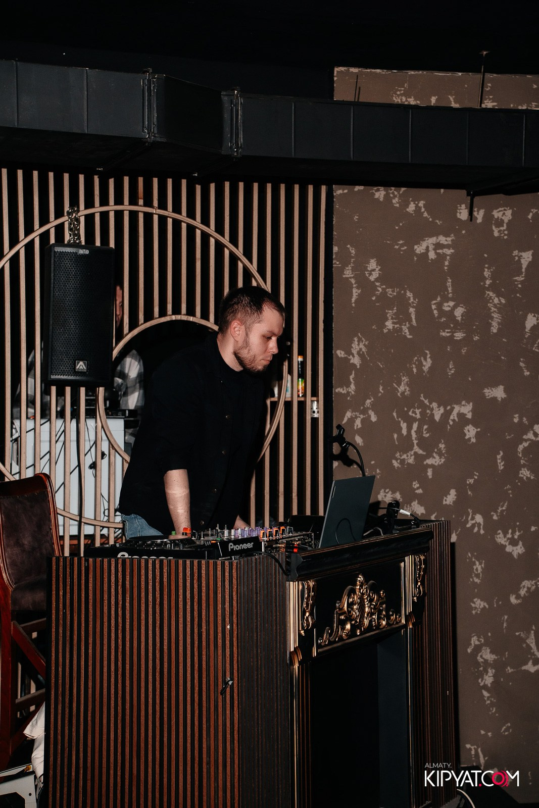 МУЗЫКАЛЬНОЕ ЛОТО В HIT RETRO. КИПЯТКОМ АЛМАТЫ!