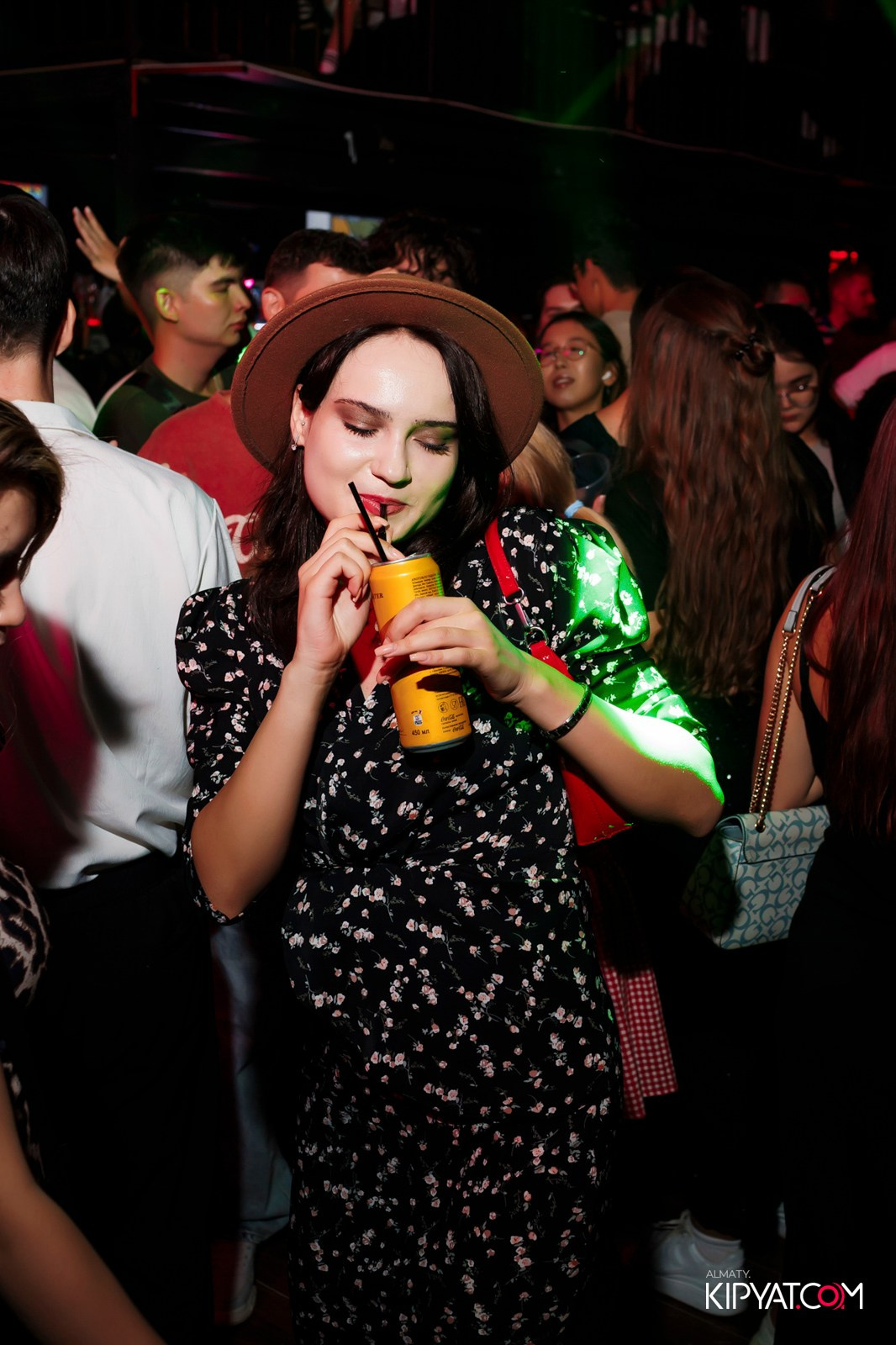 НОЧНОЙ КЛУБ ICON. КИПЯТКОМ АЛМАТЫ!
