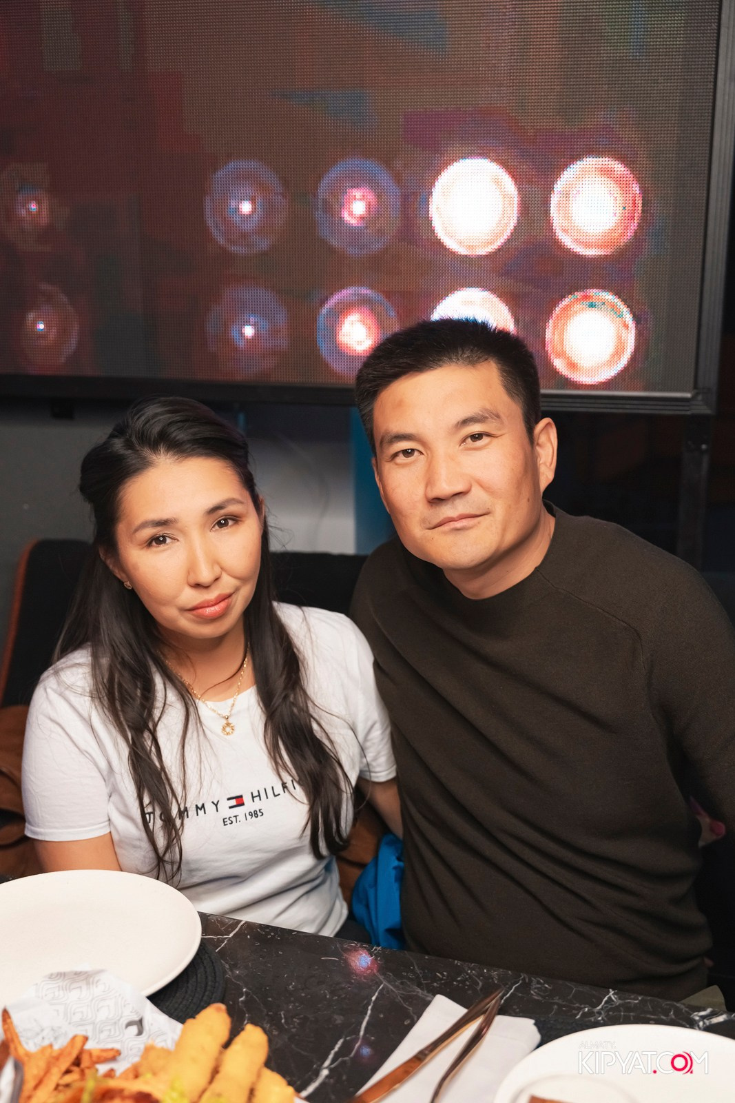 FRIENDS BAR & TERRACE. КИПЯТКОМ АЛМАТЫ!