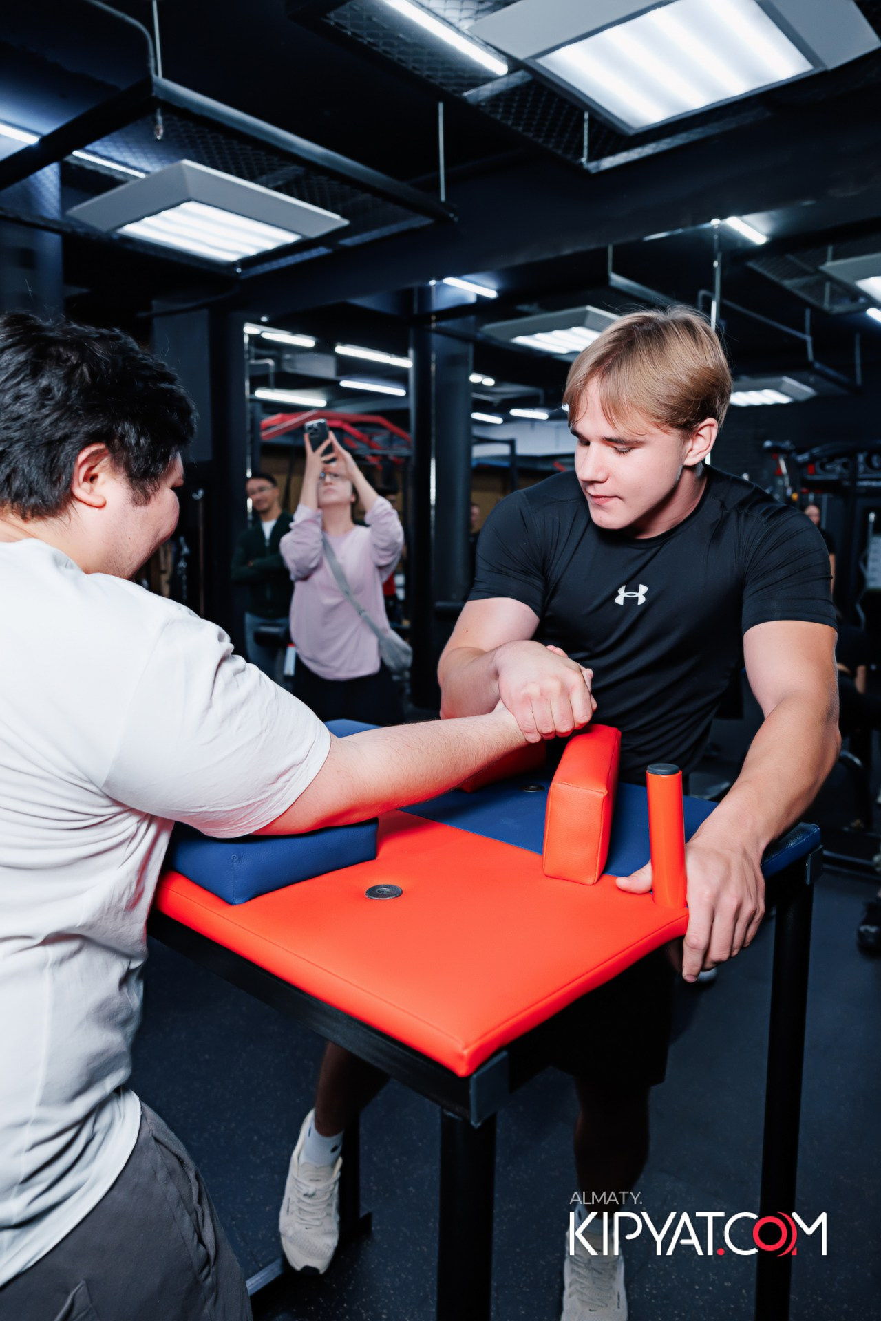 ДЕНЬ РОЖДЕНИЯ ФИТНЕС КЛУБА FITNESS BLITZ. КИПЯТКОМ АЛМАТЫ!