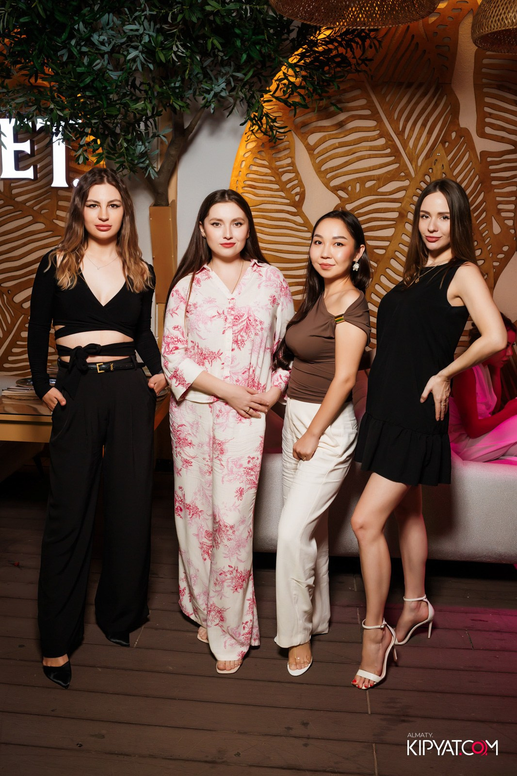 MOOD KARAOKE & TERRACE. КИПЯТКОМ АЛМАТЫ!