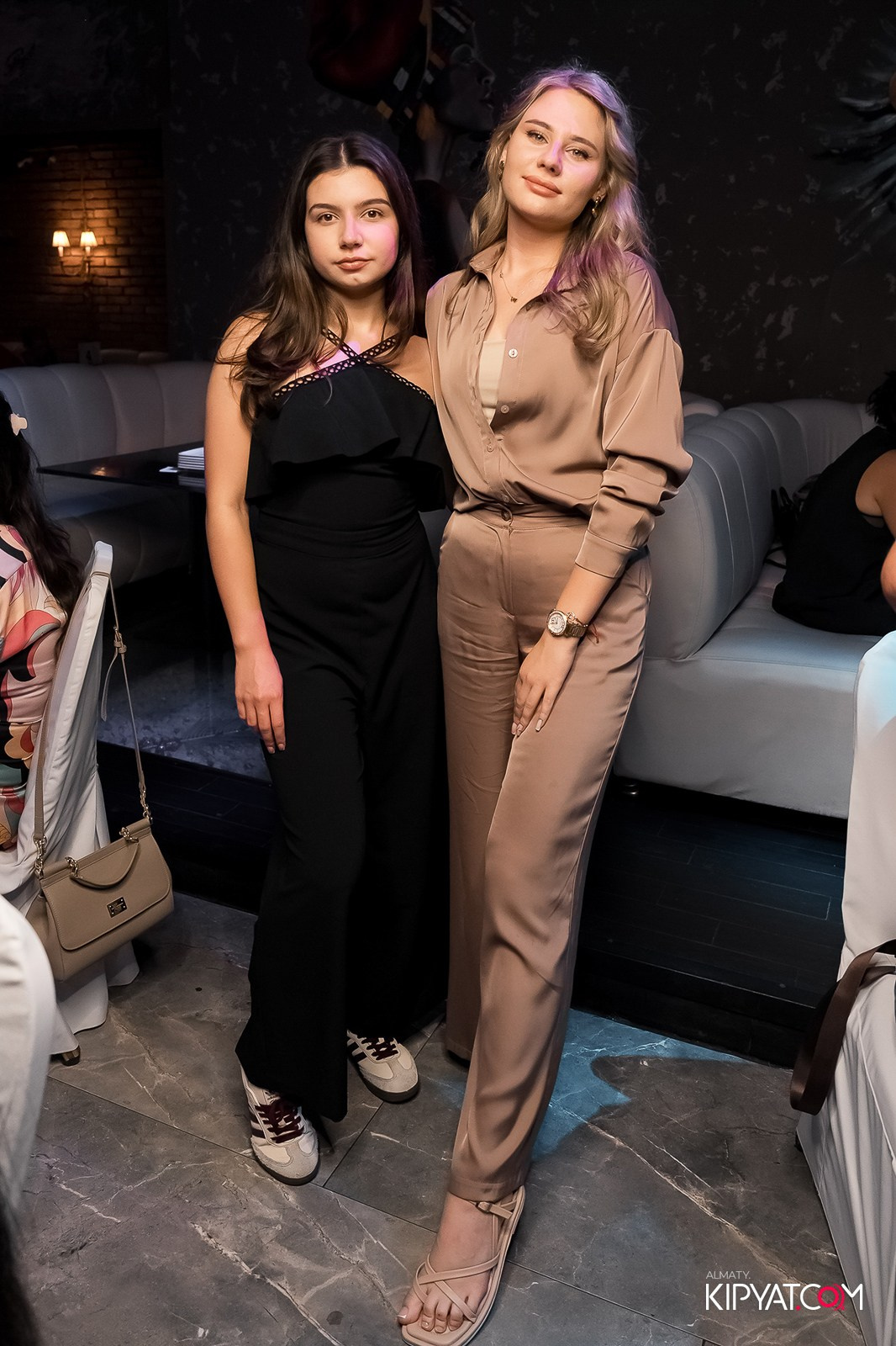 МУЗЫКАЛЬНОЕ ЛОТО В HIT RETRO. КИПЯТКОМ АЛМАТЫ!