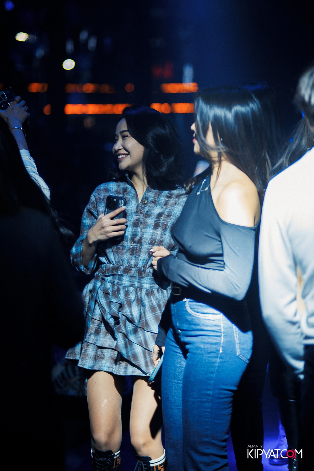 FRIENDS BAR & TERRACE. КИПЯТКОМ АЛМАТЫ!