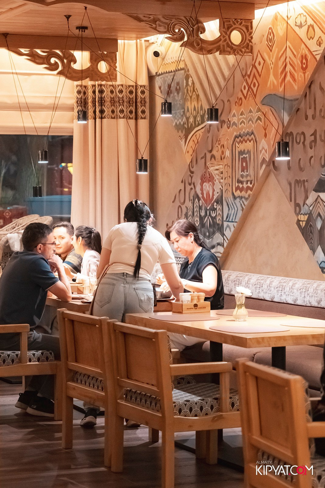 РЕСТОРАН ХАЧАПУРИ ХИНКАЛЬЕВИЧ. КИПЯТКОМ АЛМАТЫ!