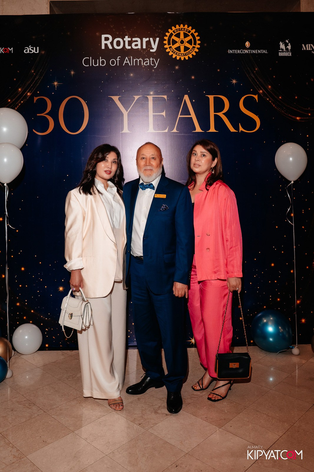 БЛАГОТВОРИТЕЛЬНЫЙ УЖИН В ЧЕСТЬ 30-ЛЕТИЯ ROTARY CLUB OF ALMATY. КИПЯТКОМ АЛМАТЫ!