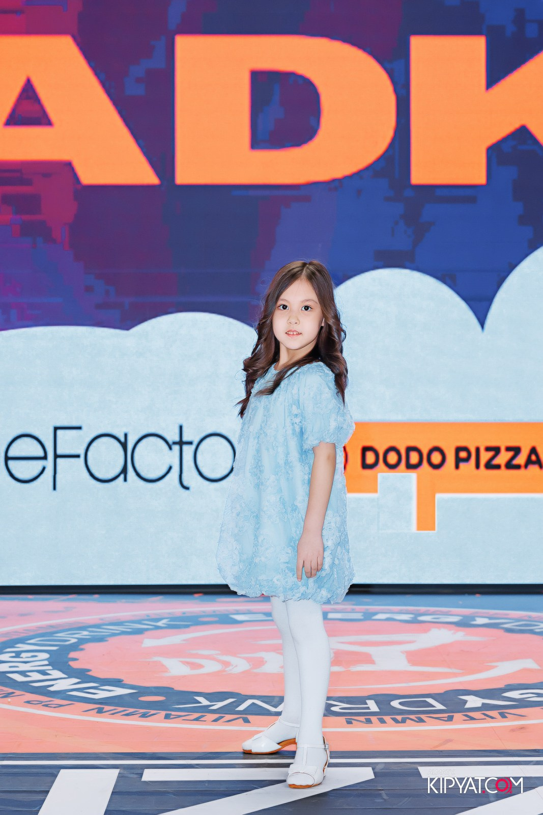 ДЕТСКИЙ МОДНЫЙ ПОКАЗ ОТ МОДЕЛЬНОГО АГЕНТСТВА «KIDSFACE». КИПЯТКОМ АЛМАТЫ!