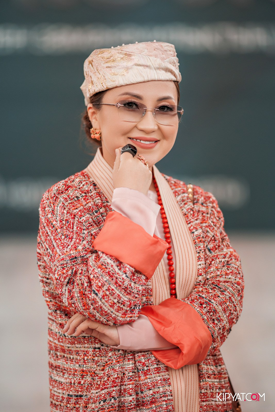 FASHION ПОКАЗ, КАЗАХСКОЙ НАЦИОНАЛЬНОЙ ОДЕЖДЫ. КИПЯТКОМ АЛМАТЫ!